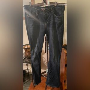 Levi’s Denizen Modern Boot Cut Jeans